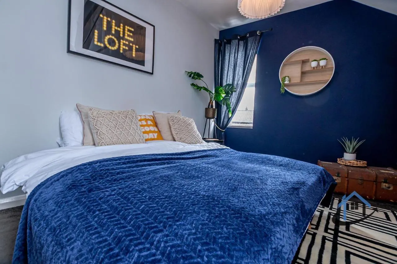 Apartment Flat 5, Super King Bed, Free Parking, Workspace, Free Wi-Fi Nottingham